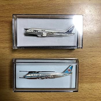 ANA 全日空モヒカンジェット　ネクタイピン　コンプリートセット　スタンドつき Amazon.co.jp: ANA 全日空 全日本空輸 飛行機 航空機 ネクタイ